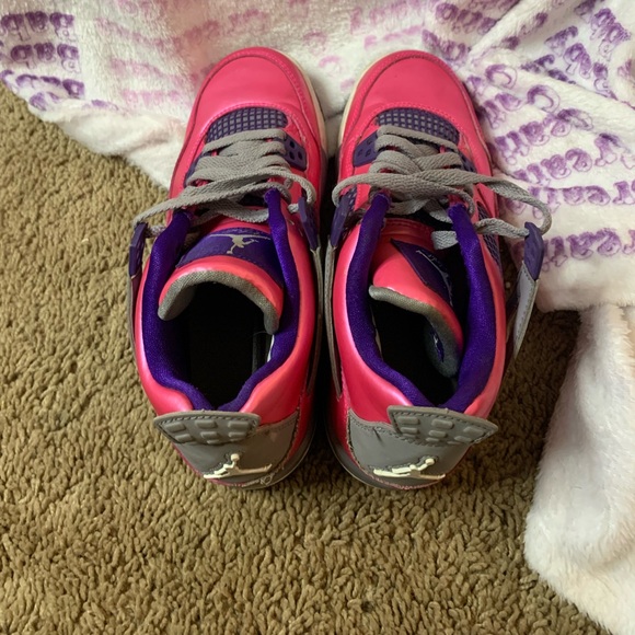 Air Jordan 4 size 4 womens